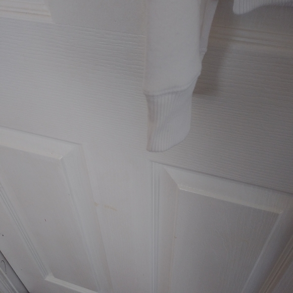 Womens Hollister White Pullover Logo
Hoodie xlarge - Picture 6 of 8